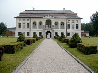 Schlo&szlig; Hohenbrunn